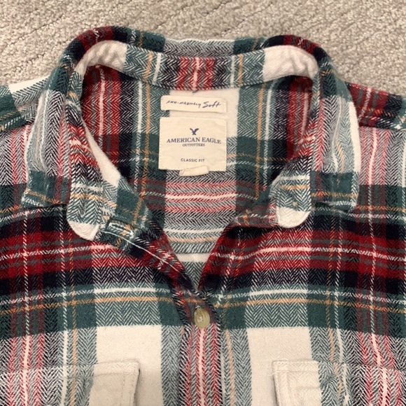 American Eagle women’s size small, amazingly soft classic fit flannel. - Picture 2 of 3